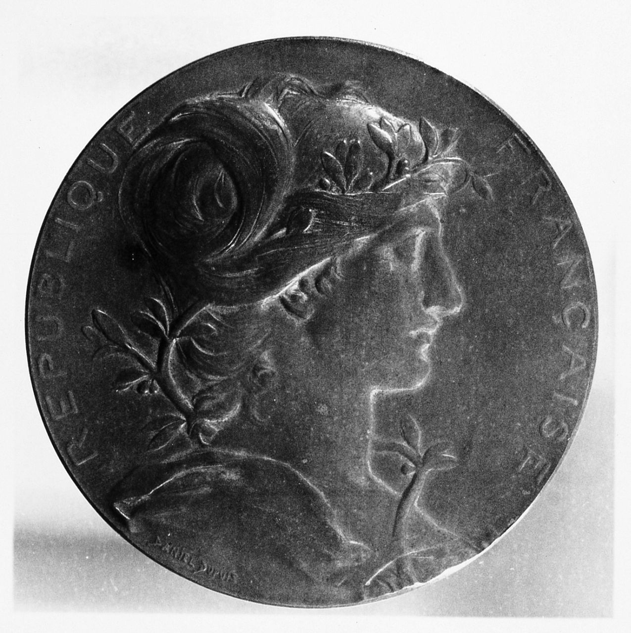 Medaglia commemorativa dell'Esposizione Universale di Parigi del 1889, (r), soggetto allegorico (medaglia) di Dupuis Jean-Baptiste-Daniel (sec. XIX)