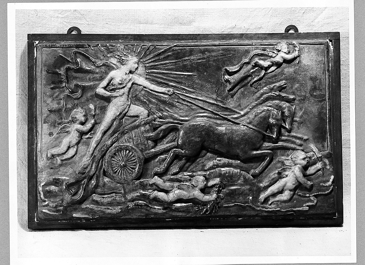 Apollo e il carro del Sole (rilievo) di Gatti Riccardo (sec. XX)
