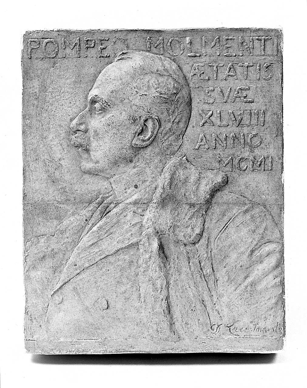 ritratto di Pompeo Molmenti (rilievo) di Trentacoste Domenico (sec. XX)