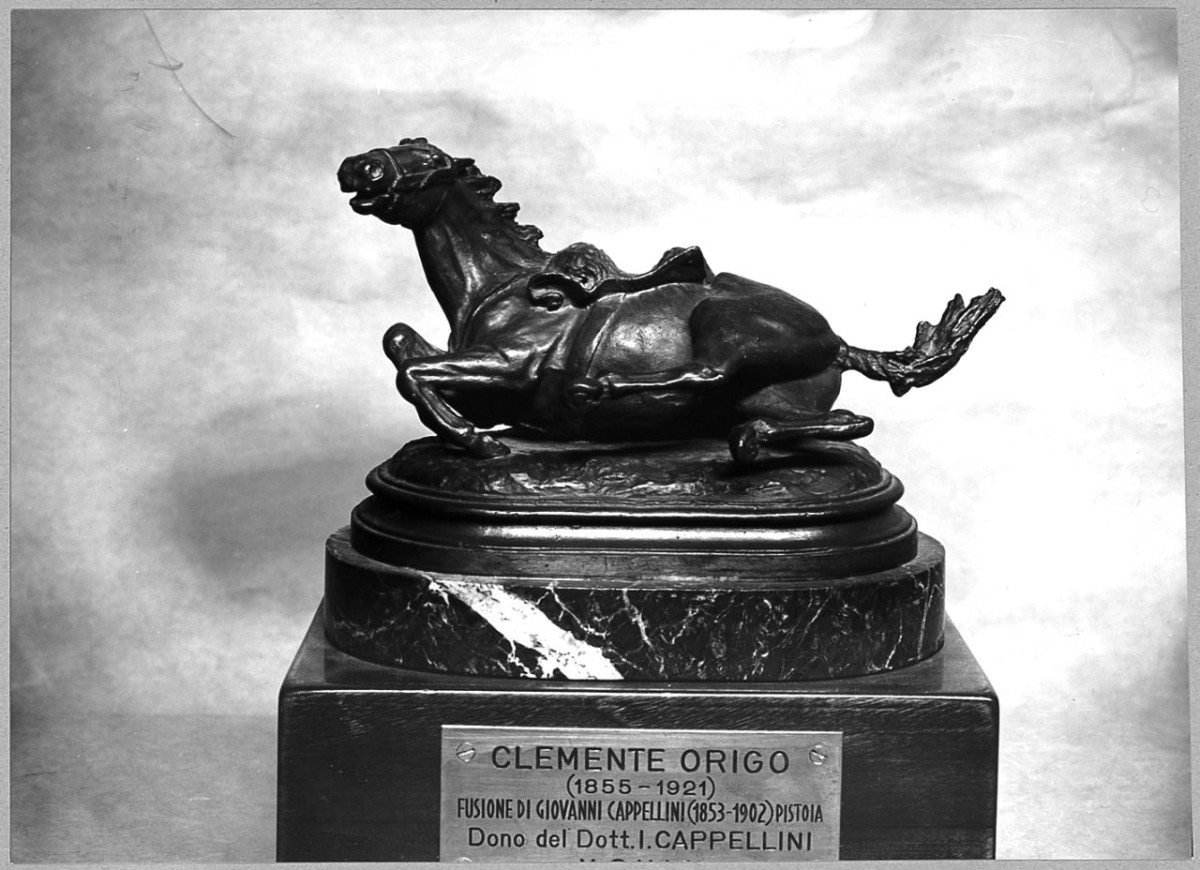 Cavallo caduto, cavallo (statuetta) di Origo Clemente (sec. XX)