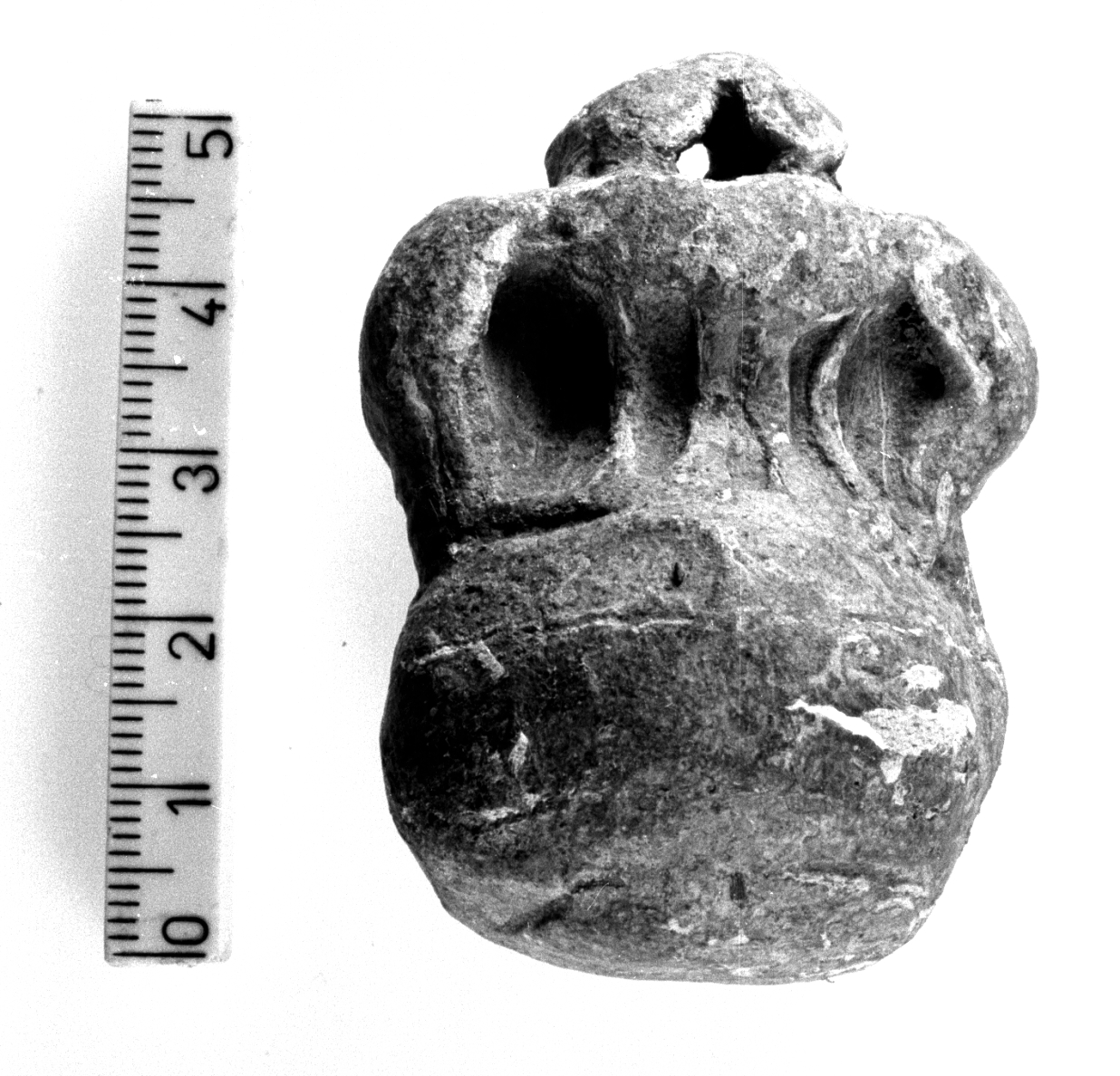 contrappeso a forma di kantharos (secc. II a.C. - V d.C)