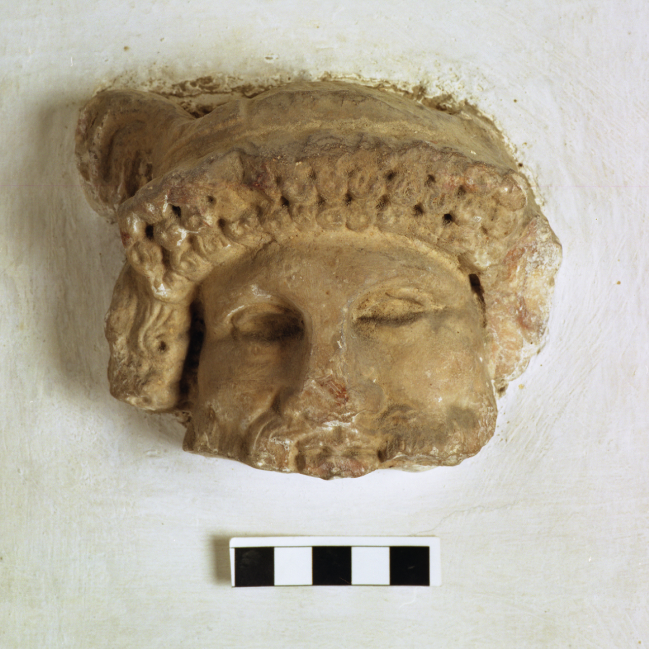 testa virile - età imperiale (sec. II d.C)