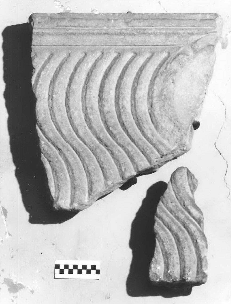 sarcofago strigliato/ frammenti (secc. III-IV d.C)