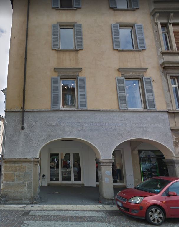 Portico della casa di piazza Pontida (portico) - Bergamo (BG) 