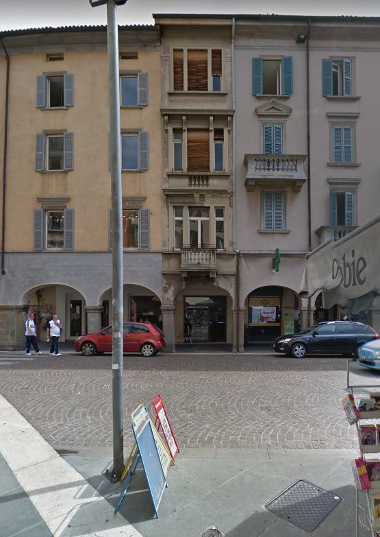 Portico della casa di piazza Pontida (portico) - Bergamo (BG) 