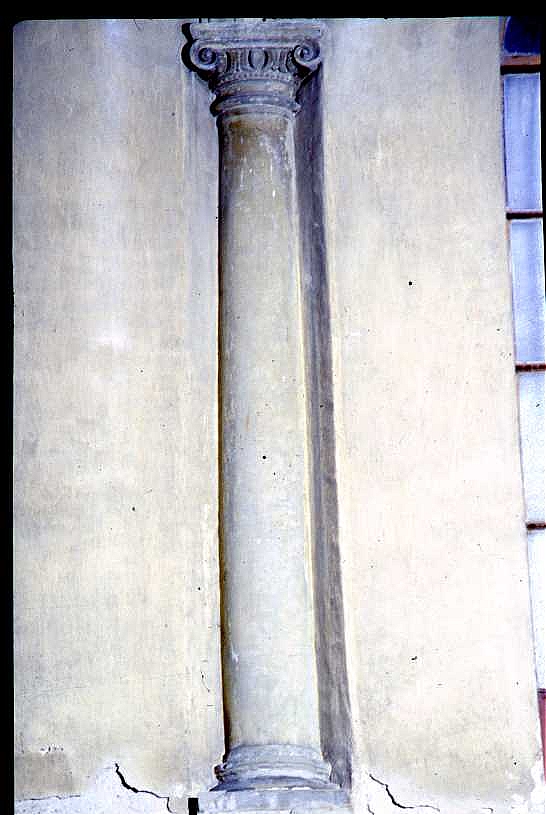 colonna ionica, serie di Bertini Giovanni (sec. XV)