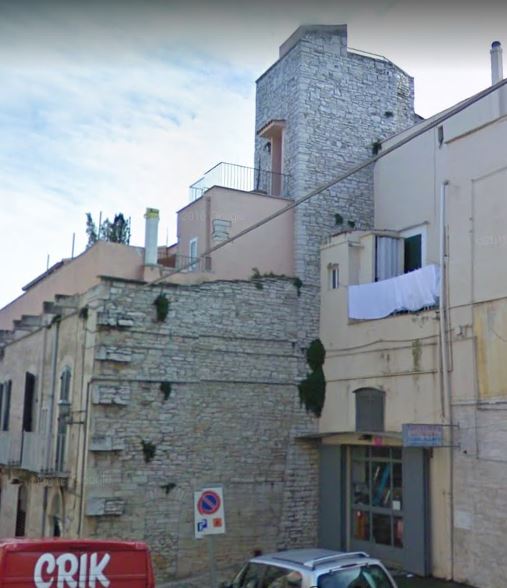 [Torre bastionata in via Giuseppe Parini] (torre, bastionata) - Ruvo di Puglia (BA) 