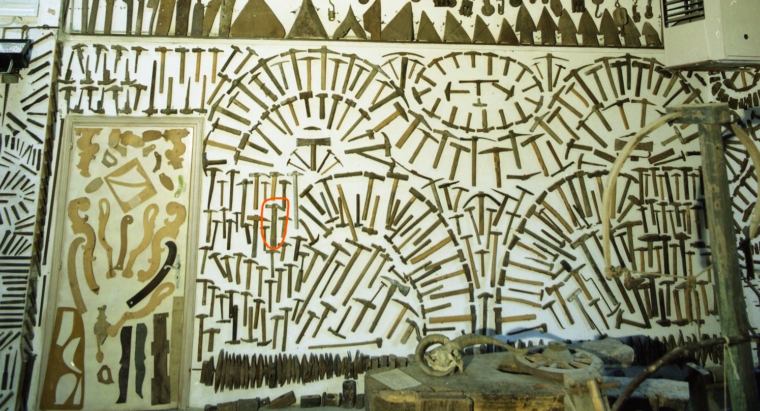 martèll da maringòn (martello da carpentiere, STRUMENTI E ACCESSORI/ ARTIGIANALI)