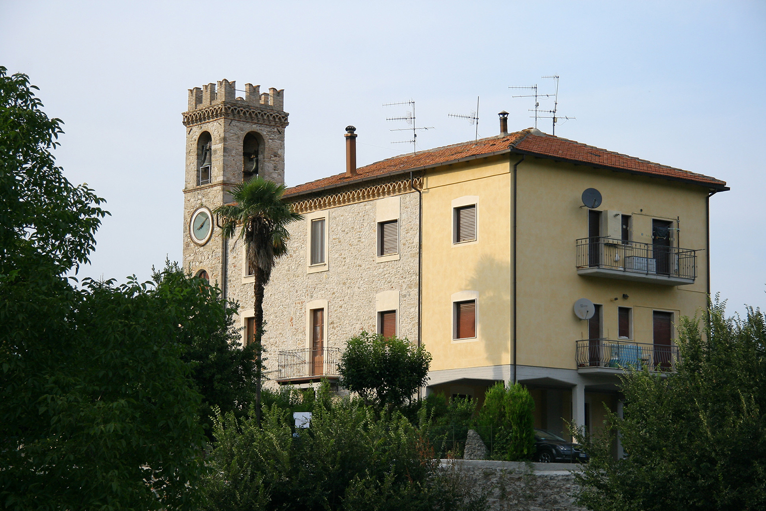 Torre civica (torre, civica) - Folignano (AP) 