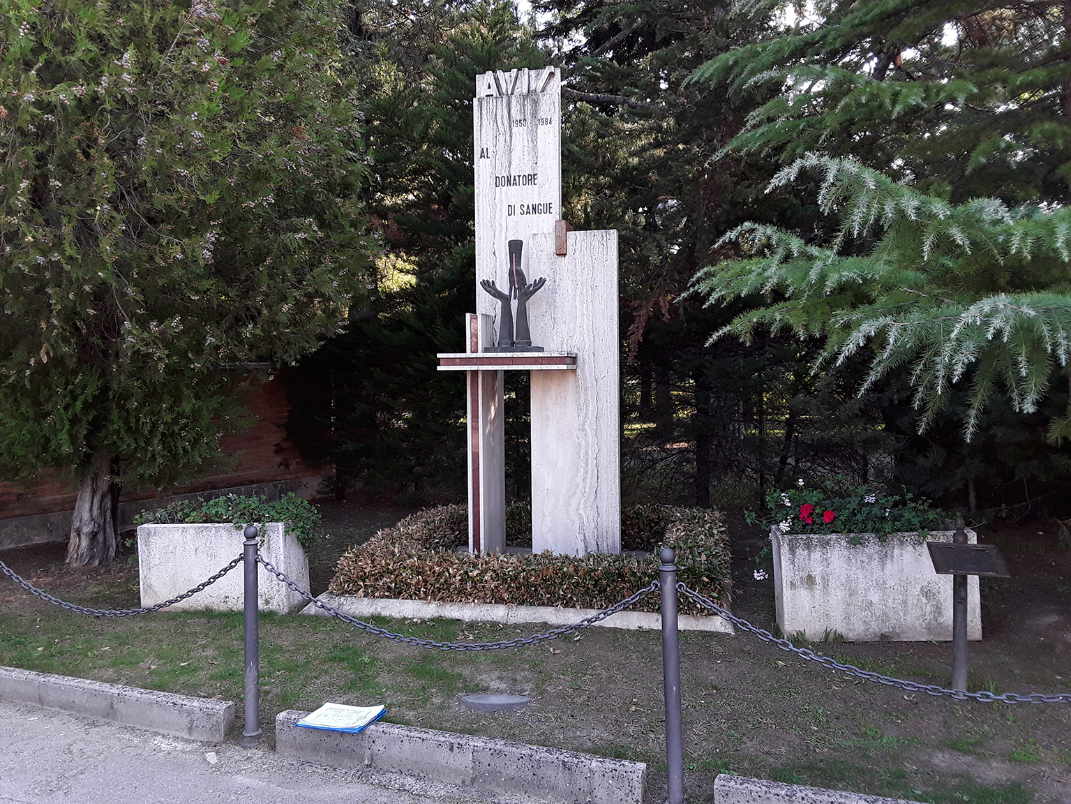 Monumento AVIS (monumento, commemorativo) - San Severino Marche (MC) 