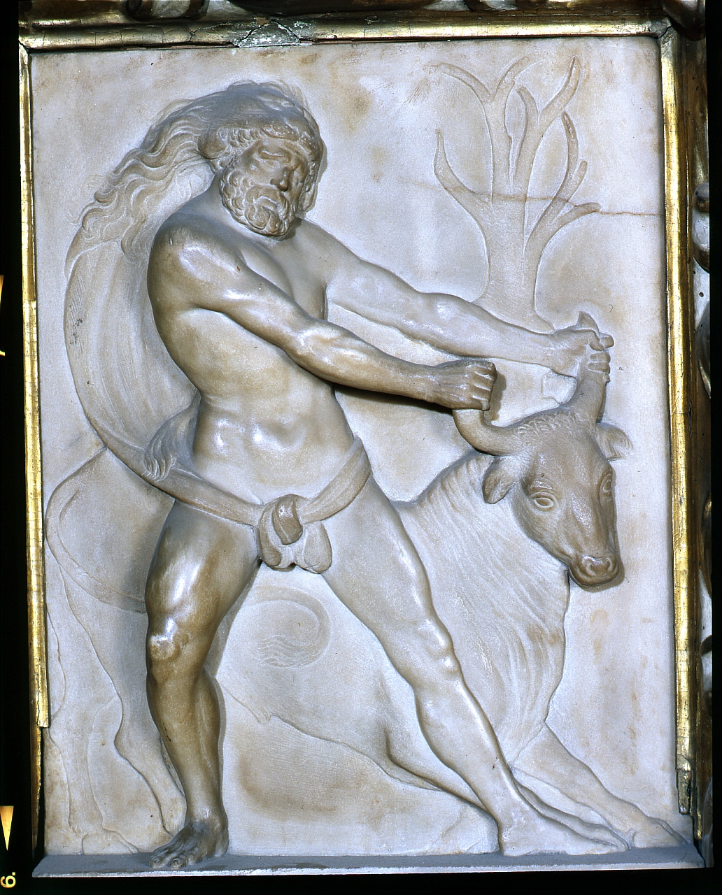 Ercole e il toro cretese (rilievo) - bottega toscana (inizio sec. XVI)