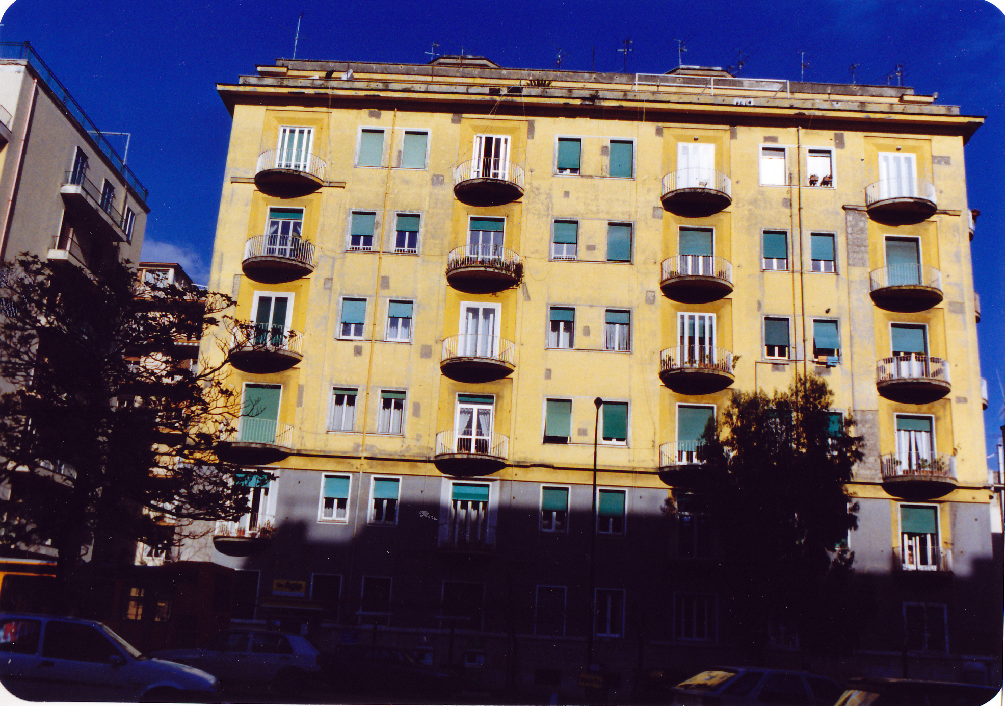 ignota - p.zza Leonardo, 29 (palazzo, residenziale) - Napoli (NA) 