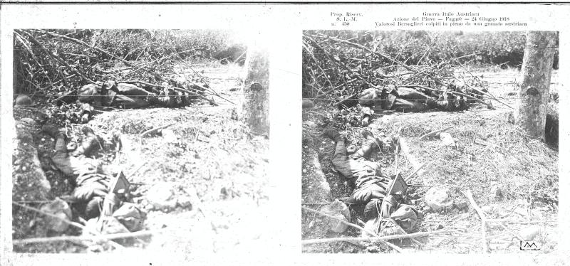 San Biagio di Callalta - Fagarè - cadaveri - bersaglieri - granate - 1918 (positivo) di Marzocchi, Luigi (primo quarto XX)