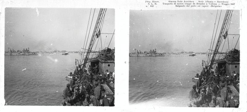 Brindisi - truppe - soldati - imbarcazioni - 1917 (positivo) di Marzocchi, Luigi (primo quarto XX)