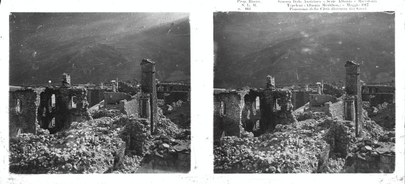 Albania - Tepeleni - rovine - distruzioni - 1917 (positivo) di Marzocchi, Luigi (primo quarto XX)