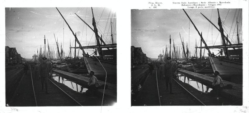 Grecia - Salonicco - porto - soldati - imbarcazioni - 1917 (positivo) di Marzocchi, Luigi (primo quarto XX)