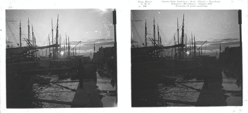 Grecia - Salonicco - porto - imbarcazioni - 1917 (positivo) di Marzocchi, Luigi (primo quarto XX)