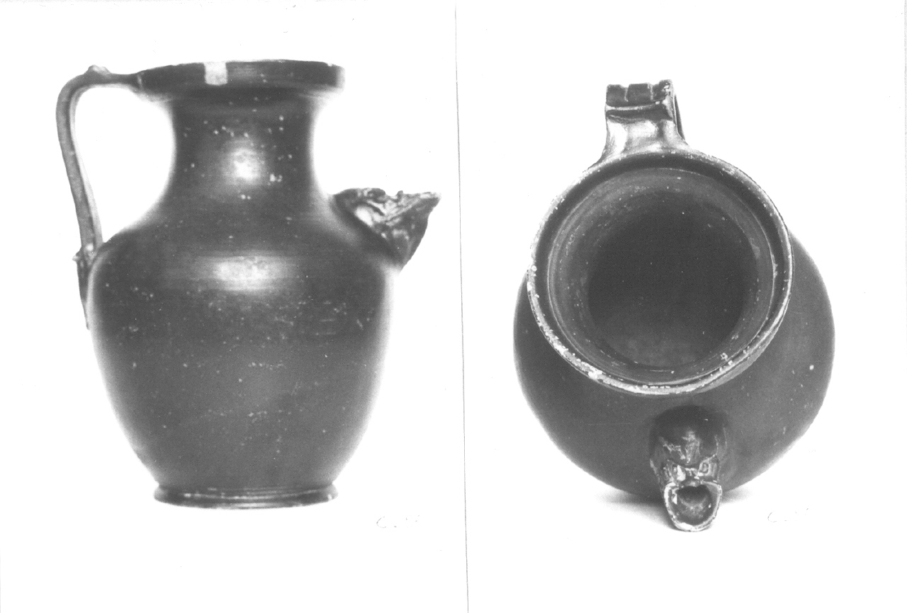 oinochoe - produzione etrusca (IV-III sec. a.C)
