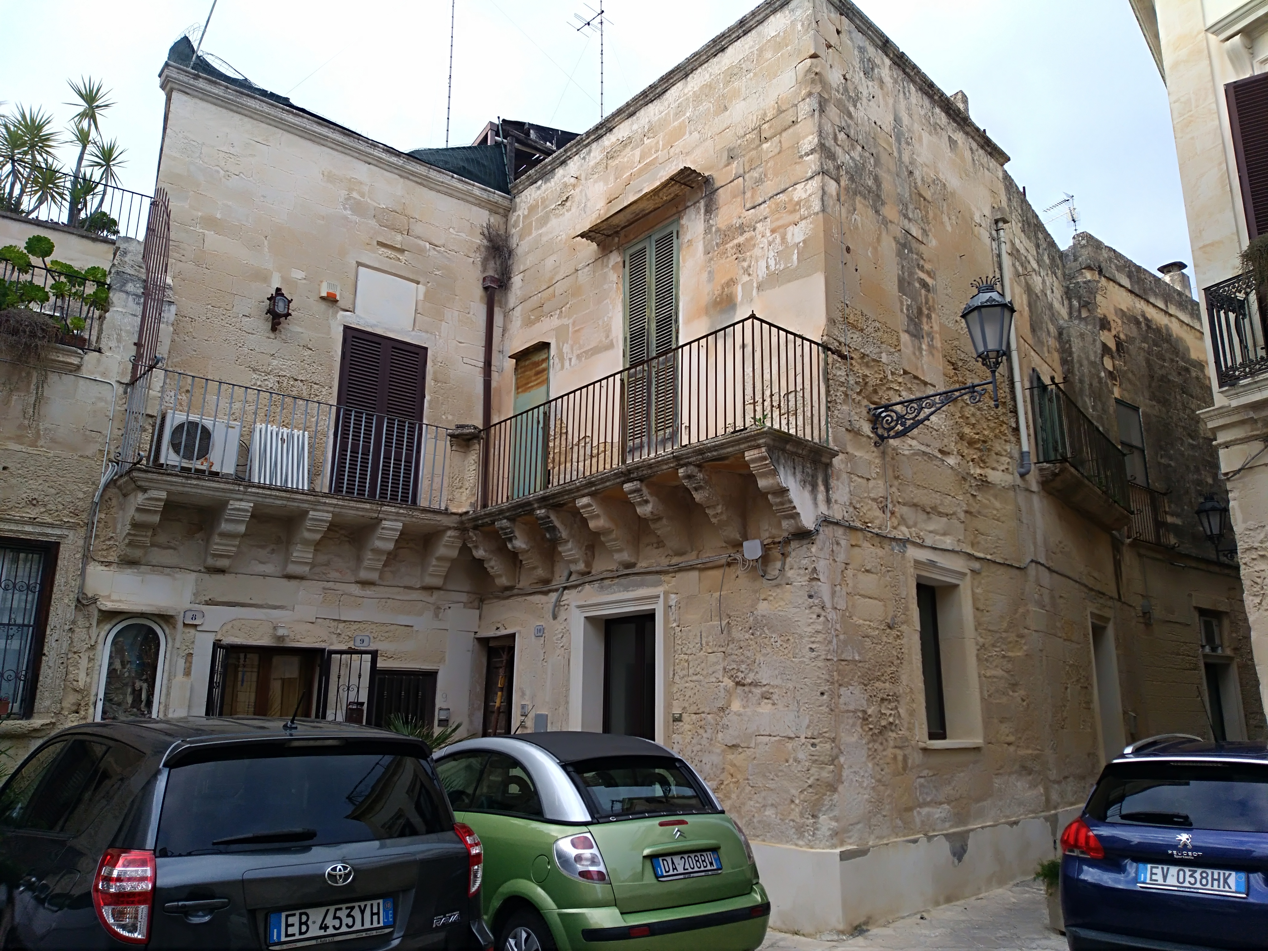 Palazzo Piazzetta dell'Arte della Stampa, 8 (palazzo) - Lecce (LE)  (XVII)