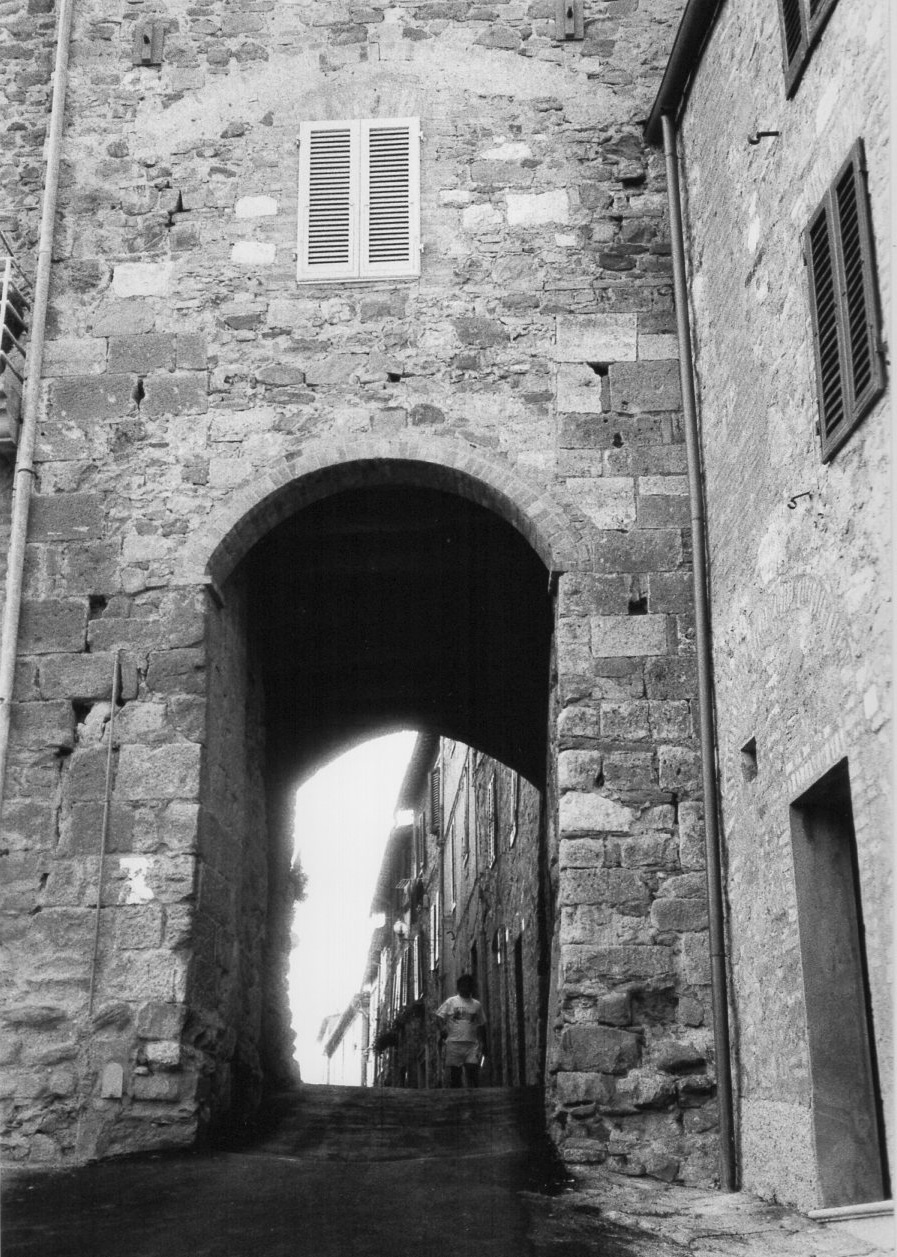 PORTA URBANA DI CASTELNUOVO DELL'ABATE (mura, urbiche) - Montalcino (SI) 