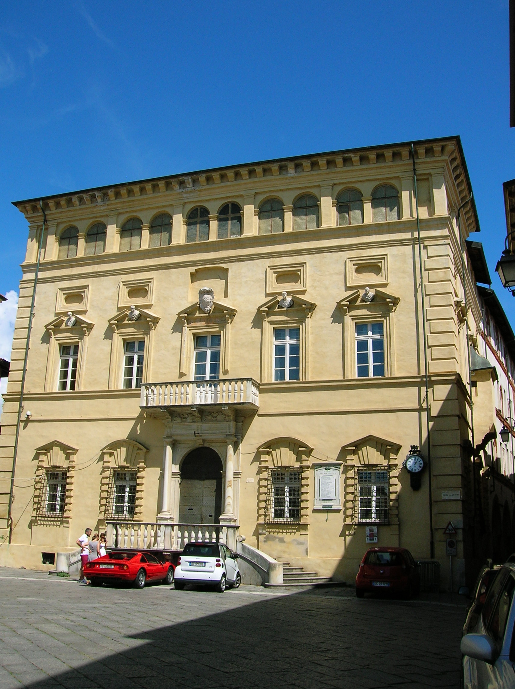 Palazzo Cisterna (palazzo) - Biella (BI) 