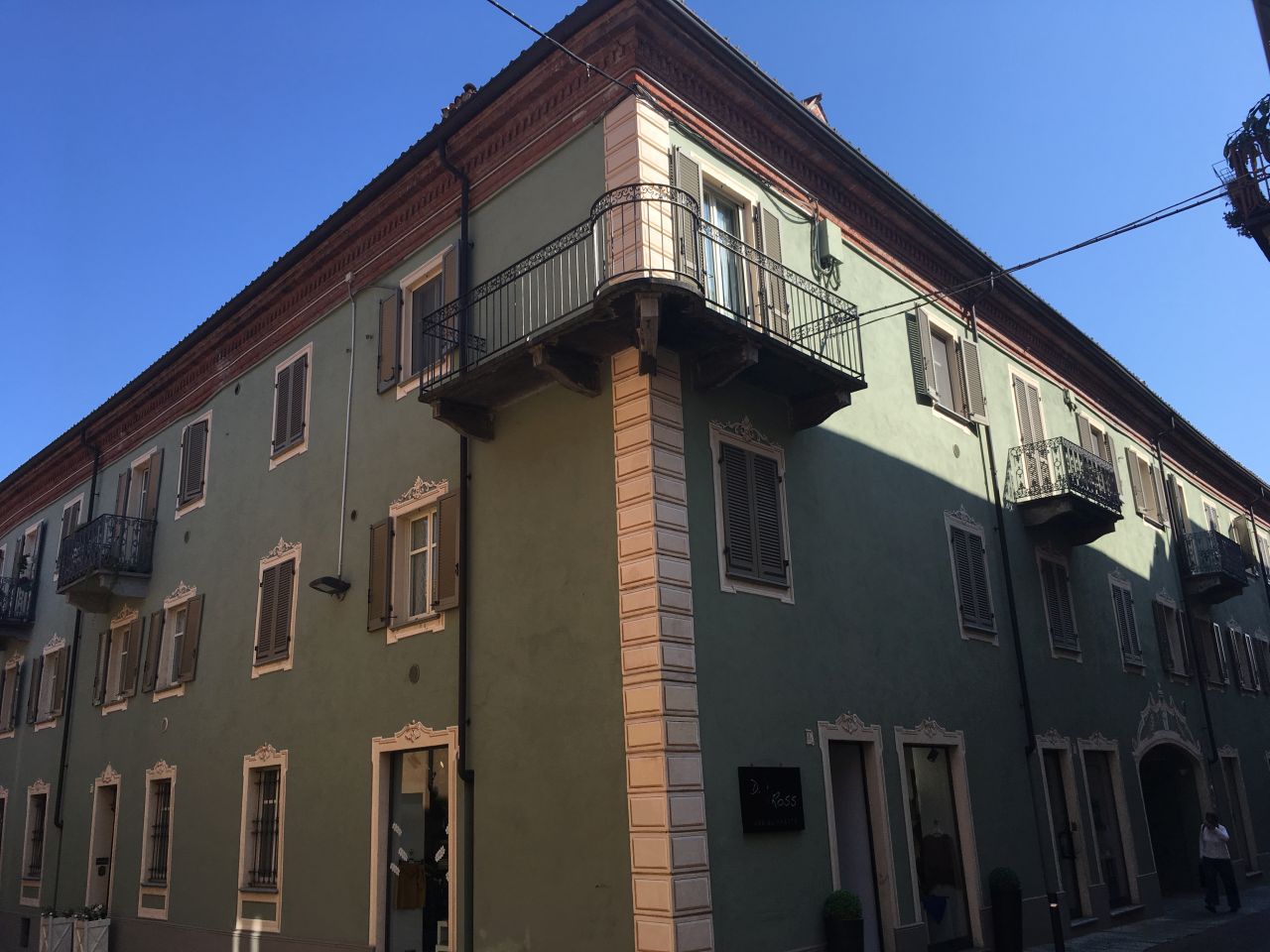 casa in via Acqui, 1 (casa) - Alba (CN)  (XVIII, seconda metà)