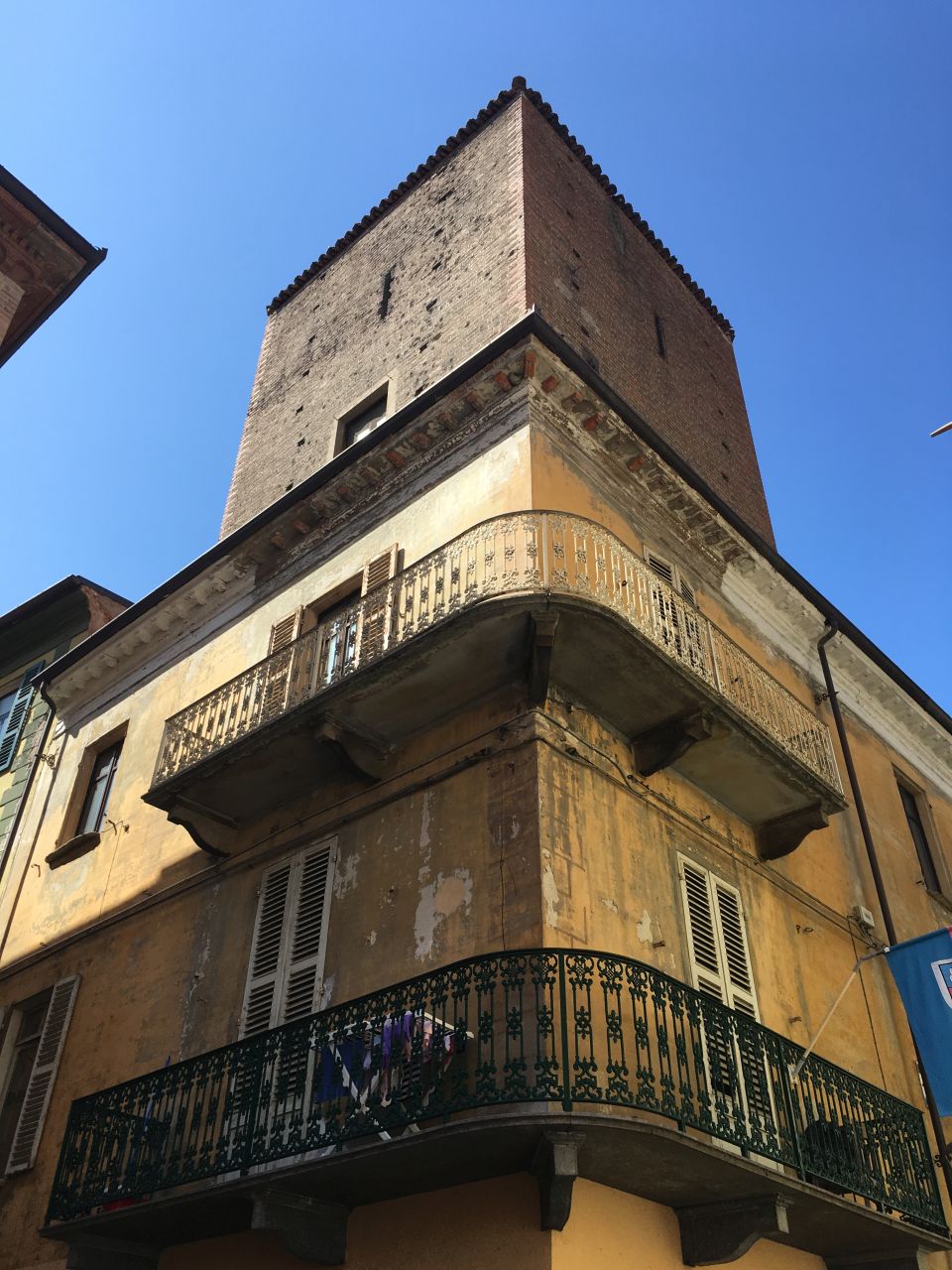 casa civile abitazione e torre in via Cavour, 7 (casa) - Alba (CN)  (XII)