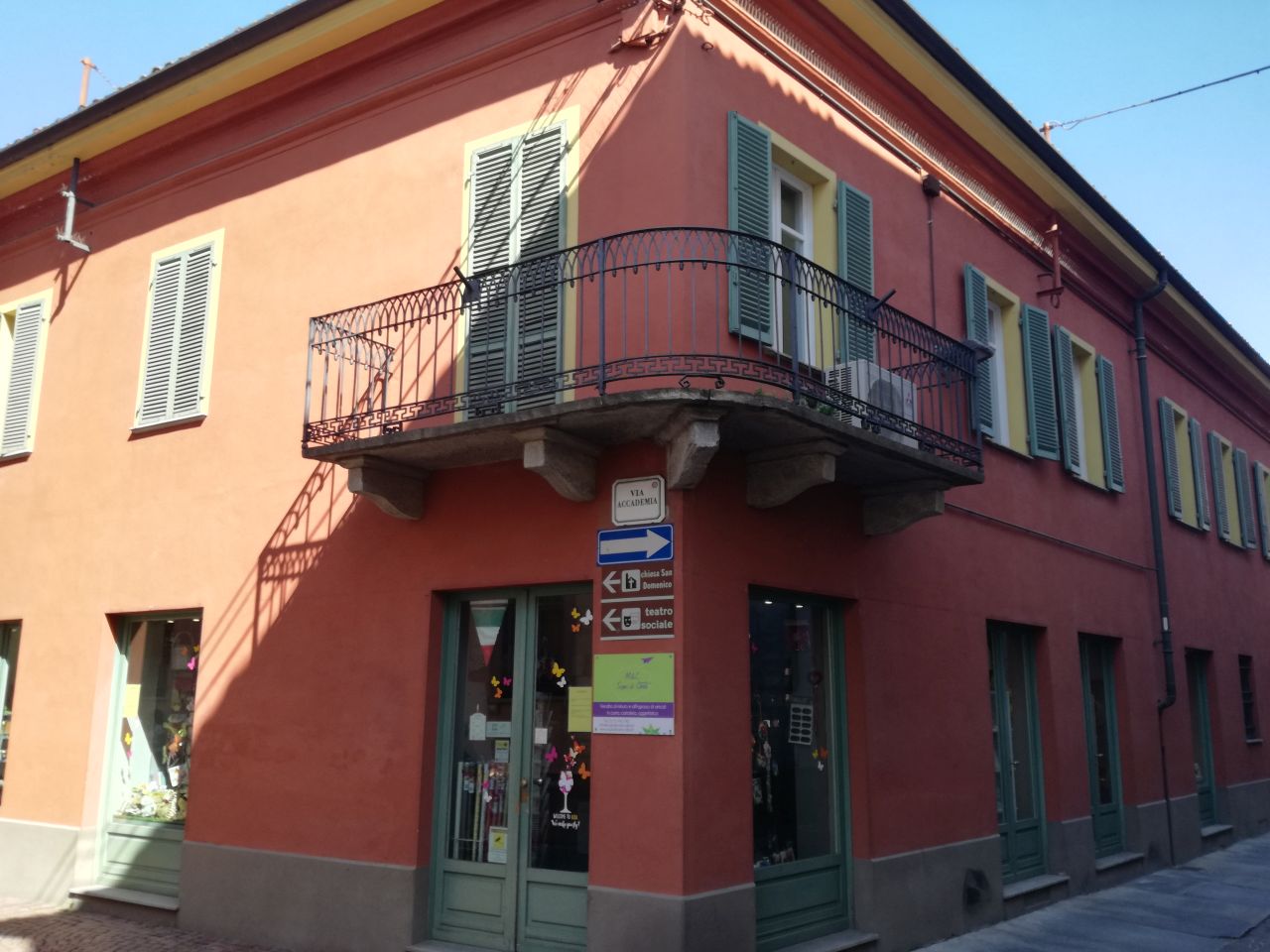 casa in via Accademia nr. 7 (casa) - Alba (CN)  (XVIII)