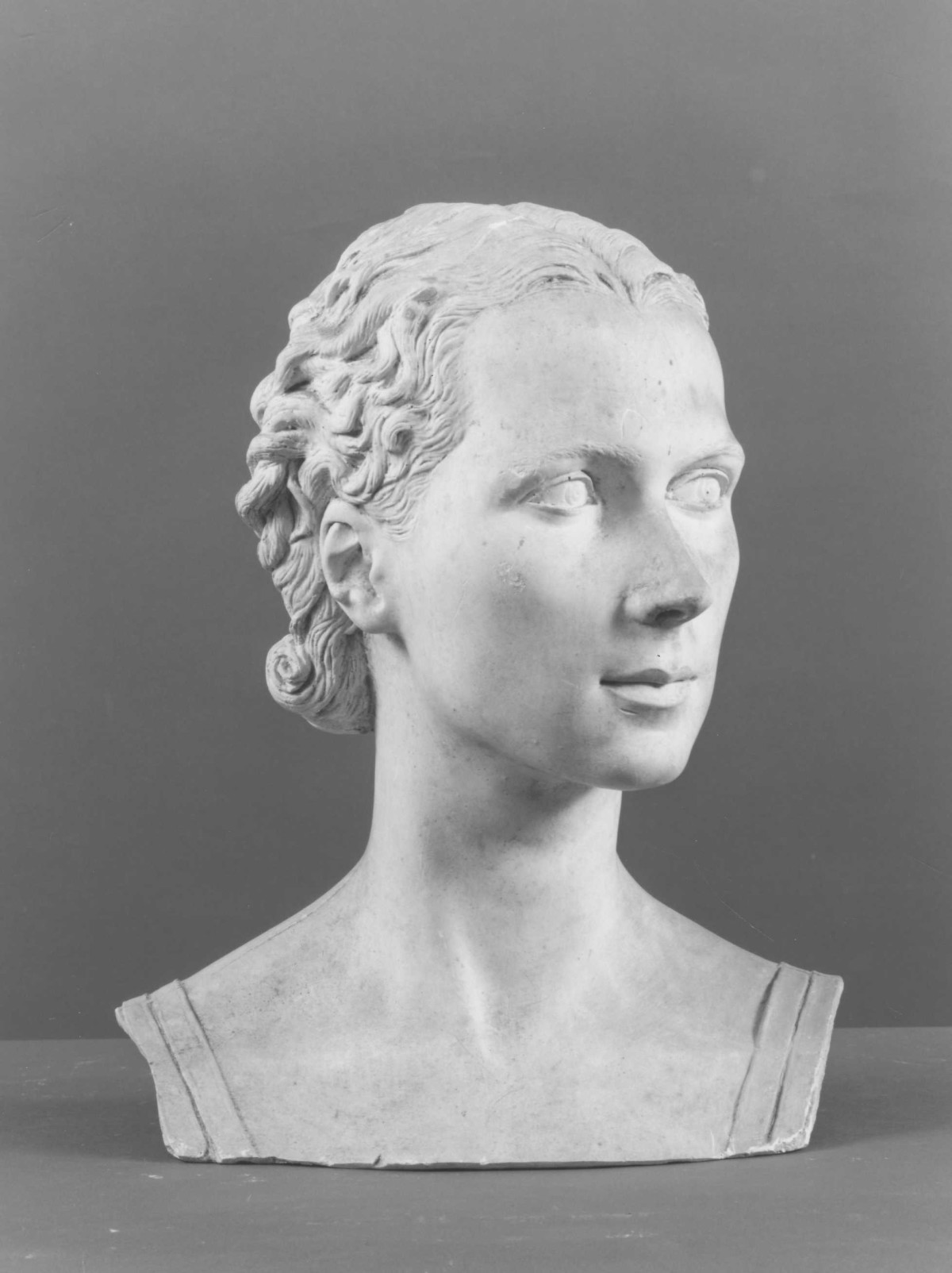 busto ritratto di Maria Josè di Savoia (scultura) di Berti Antonio (secondo quarto sec. XX)