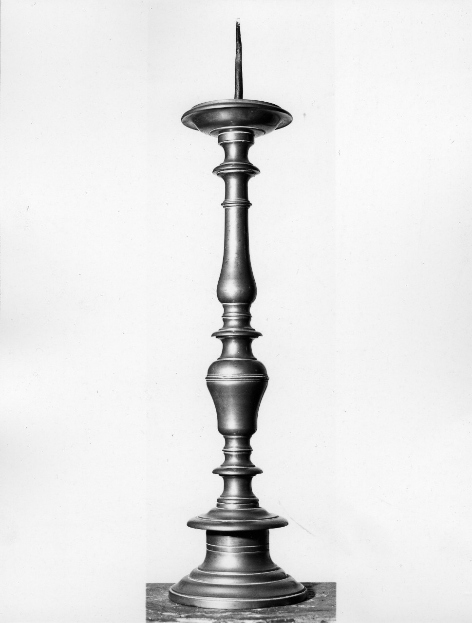 candeliere d'altare, serie - bottega toscana (fine/ inizio secc. XVII/ XVIII)