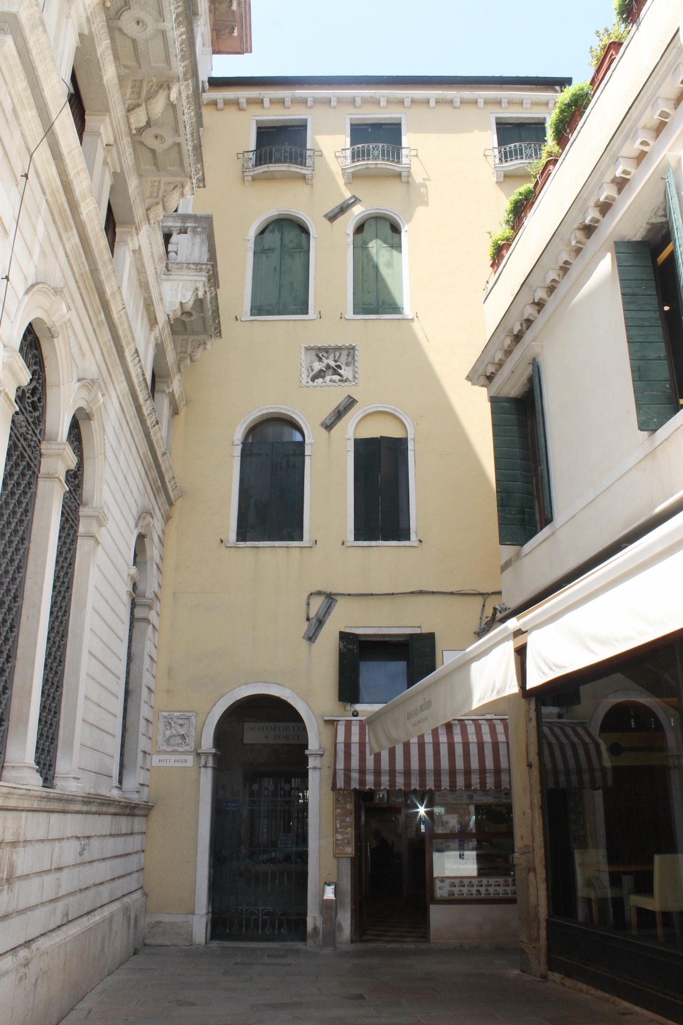casa - Venezia (VE)  (XVII)