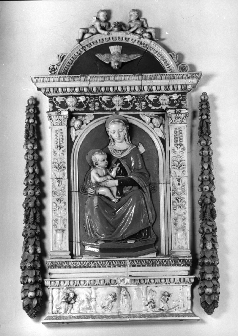 Madonna con Bambino (rilievo) - ambito toscano (fine/ inizio secc. XIX/ XX)