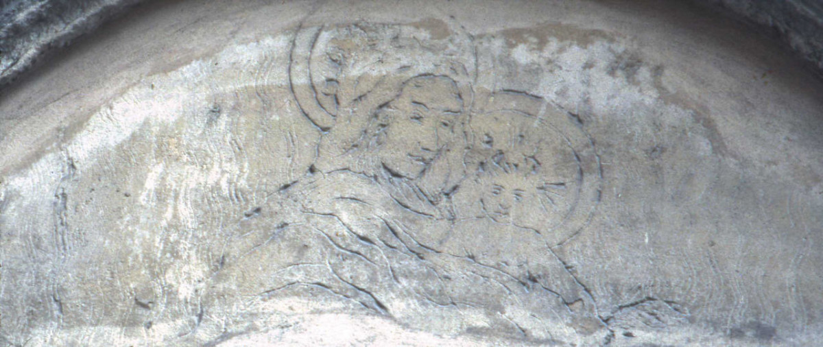 Madonna con Bambino (decorazione a graffito) - bottega fiorentina (primo quarto, inizio sec. XVI, sec. XX)