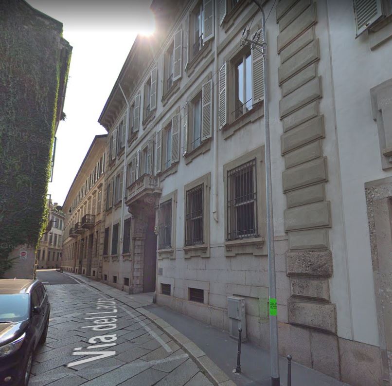 Palazzo, già Besana (palazzo) - Milano (MI)  (XVII, fine)