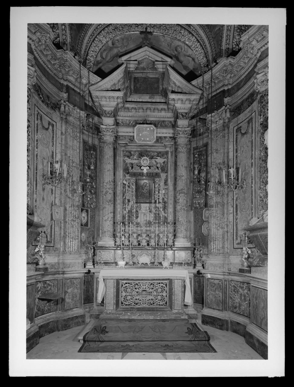 Cappella della Madonna <Chiesa di Santa Rosa> - Cappelle (negativo) di laboratorio fotografico Soprintendenza Monumenti del Lazio (laboratorio) (terzo quarto XX)