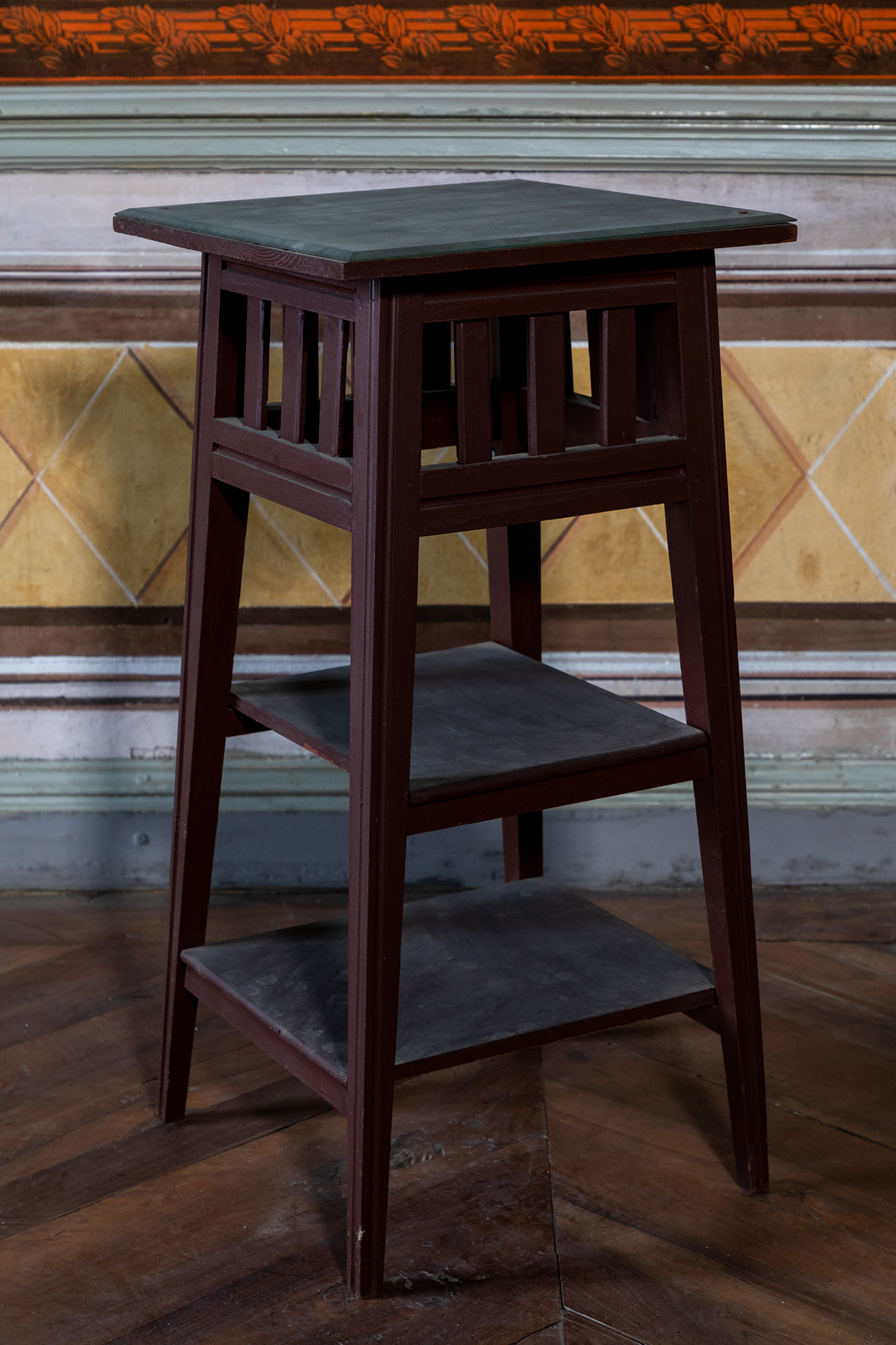 tavolino - a triplo ripiano - manifattura piemontese (fine/ inizio XIX-XX)