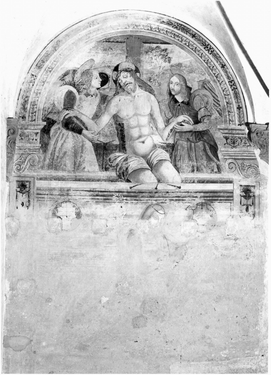 Pietà e La Verità che strappa con le tenaglie la lingua alla Menzogna, pietà (dipinto murale) - ambito toscano (sec. XV, sec. XVI)