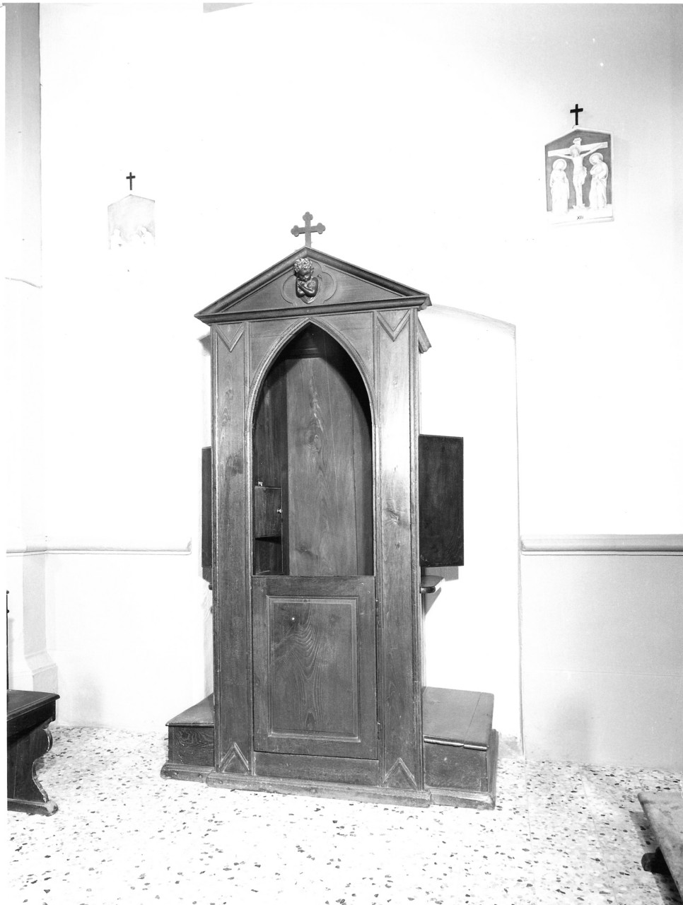cherubino (confessionale - a corpo architettonico) - produzione toscana (sec. XIX)
