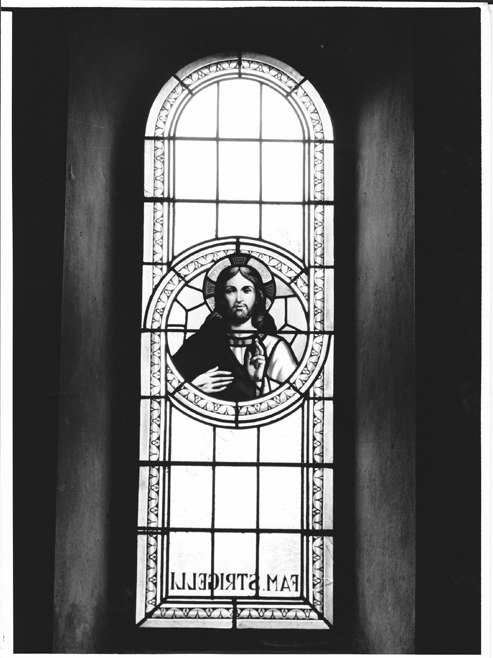 Cristo benedicente (vetrata dipinta) - bottega toscana (seconda metà sec. XIX)
