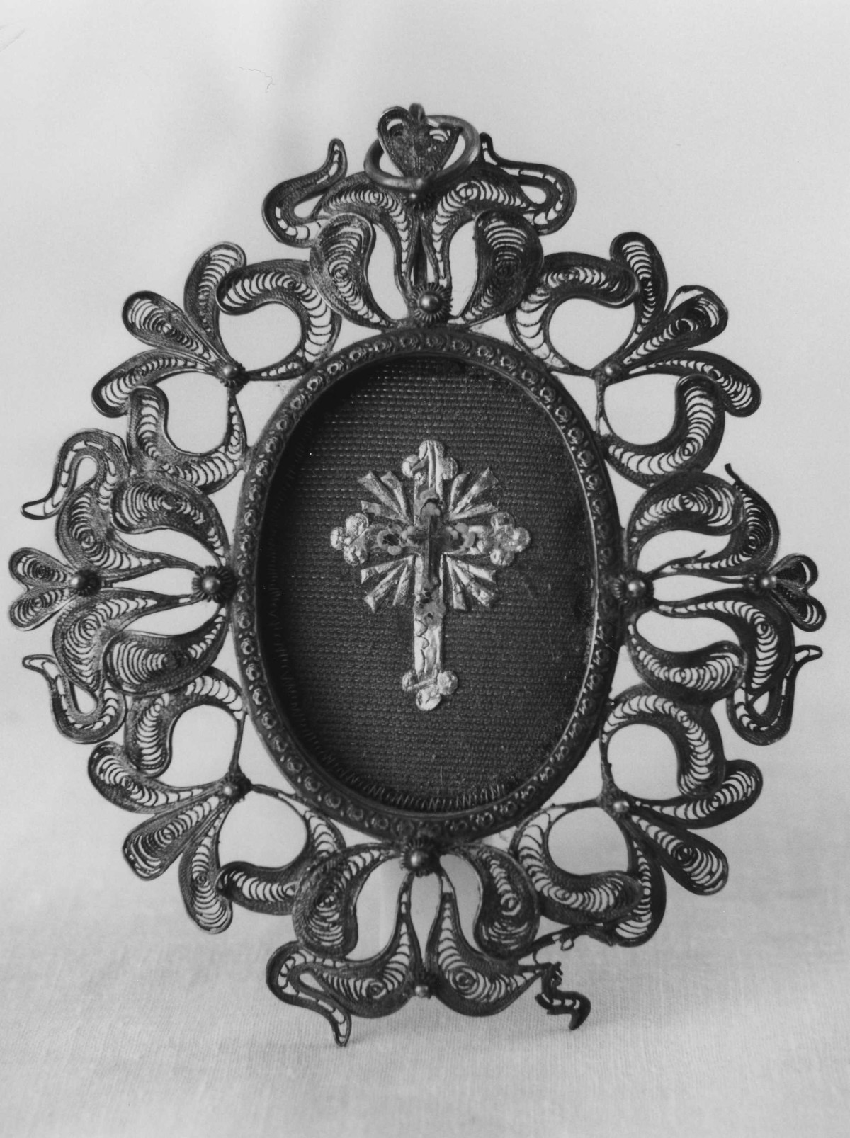reliquiario a capsula - a medaglione - bottega toscana (sec. XIX)