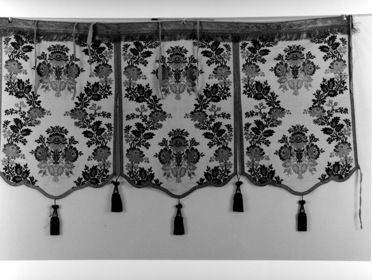 motivi decorativi floreali (drappellone del baldacchino processionale, elemento d'insieme) - manifattura toscana (fine sec. XVIII)