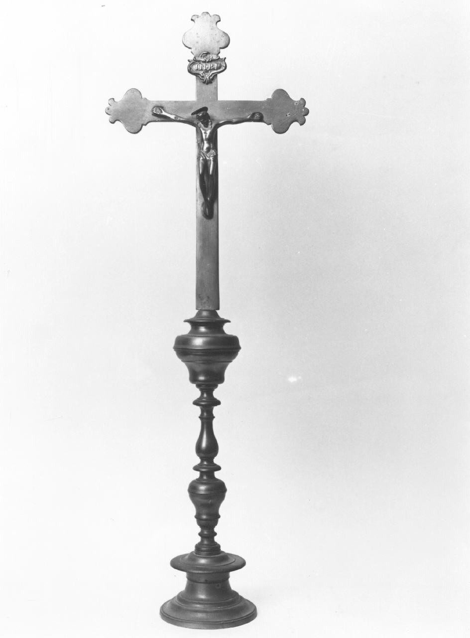 Cristo crocifisso dolente (croce d'altare) - bottega toscana (sec. XVIII)