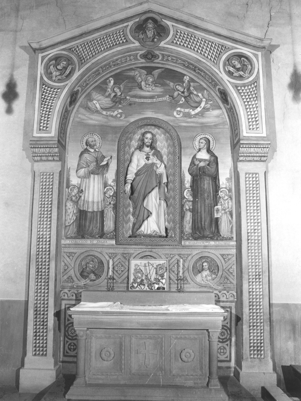 San Francesco di Sales, Margherita Alacoque e angeli con clipei di San Francesco d'Assisi e Santa Teresa (dipinto) - ambito toscano (sec. XX)