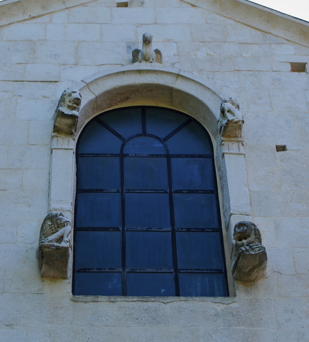 Finestra (mostra di finestra, elemento d'insieme) - ambito abruzzese (inizio XII)