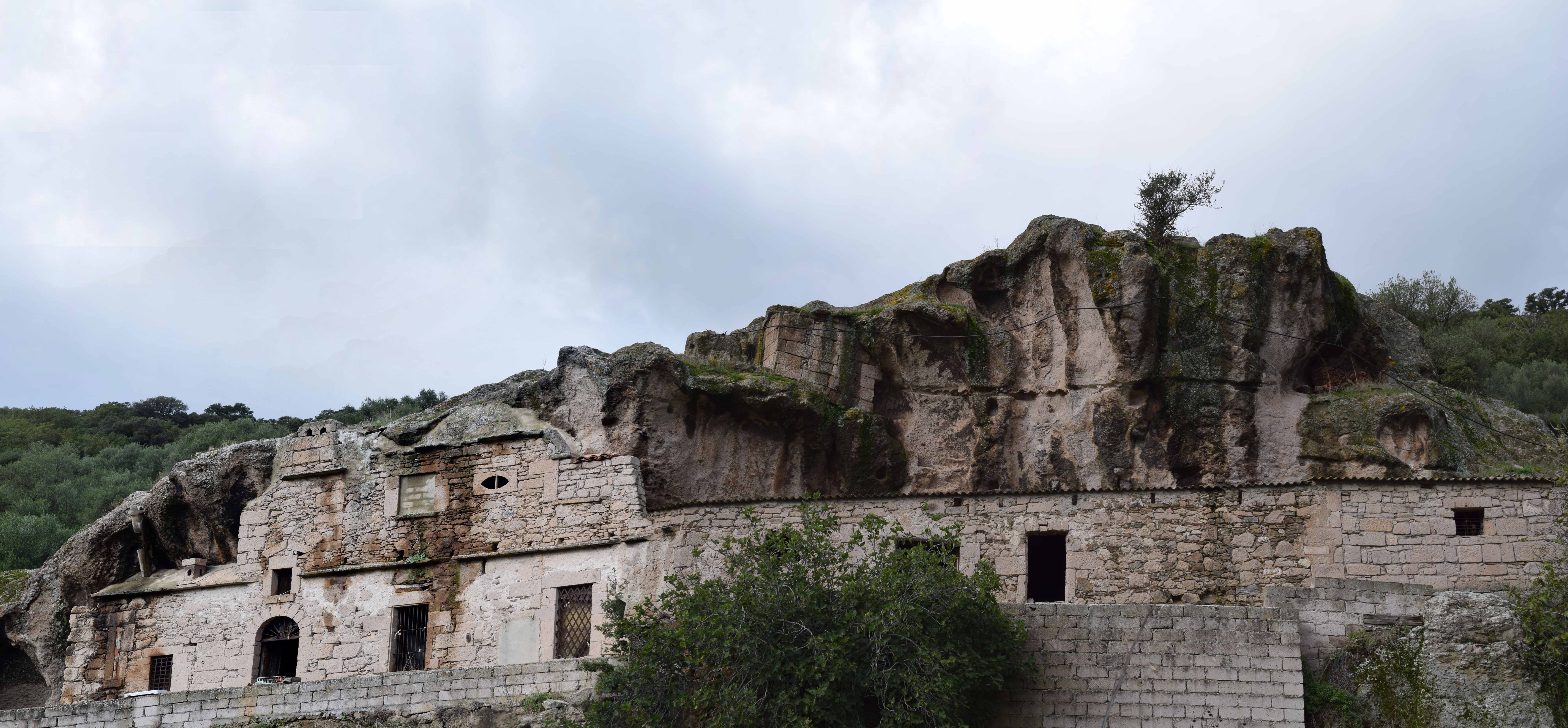 Case nella roccia (casa) - Nughedu San Nicolò (SS) 