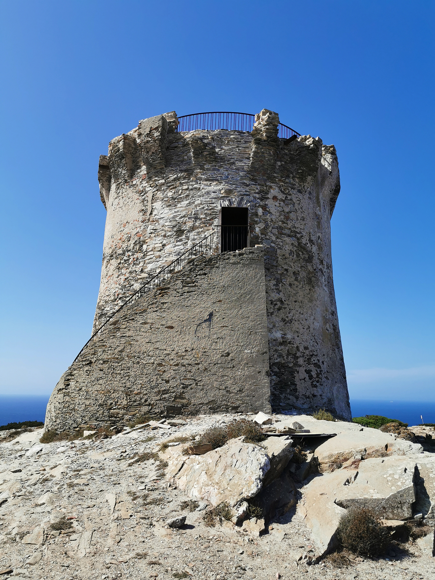 Torre falcone (architettura militare e fortificata, difensiva)