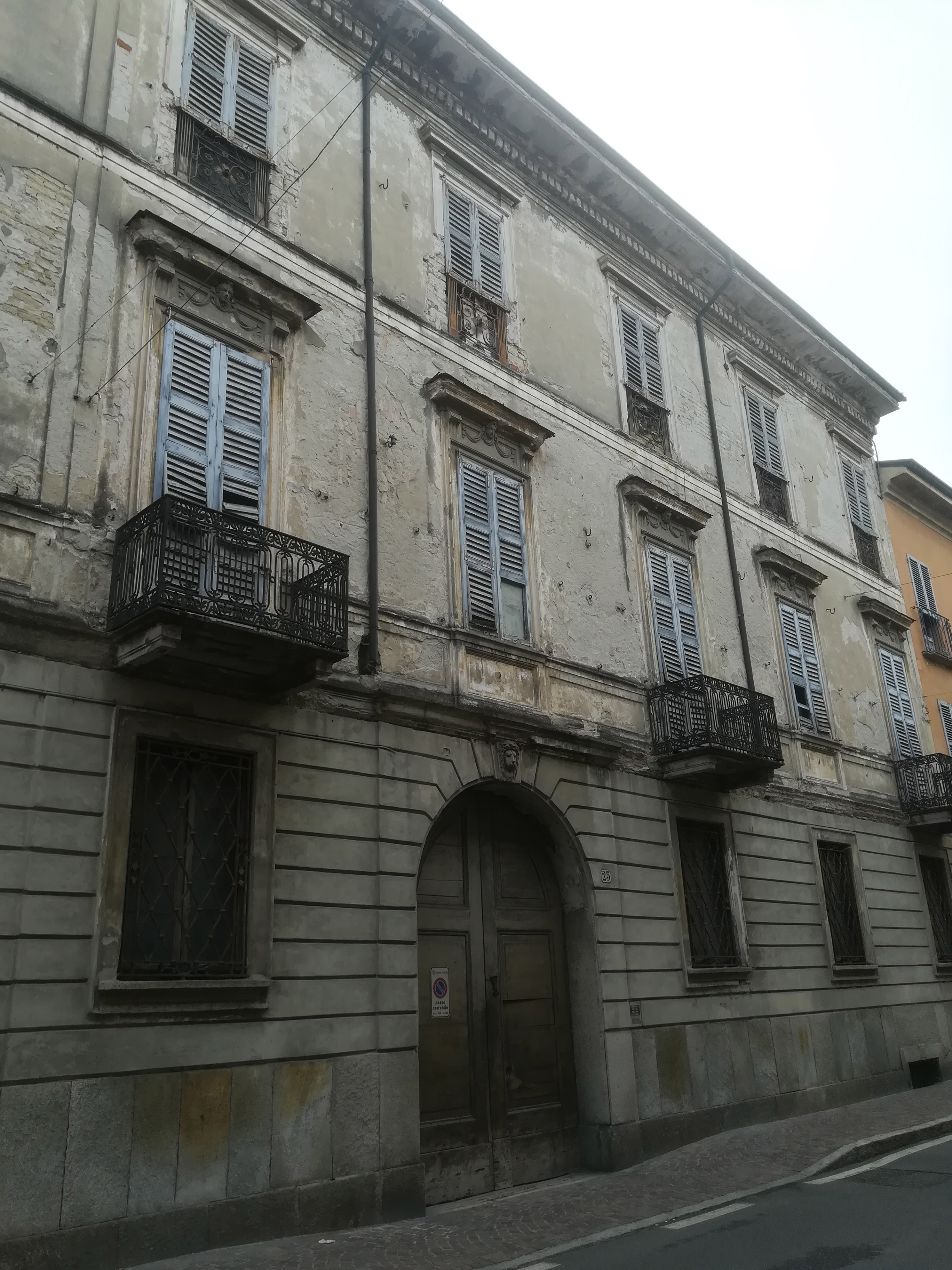 facciata di casa (casa, privata) - Lodi (LO) 