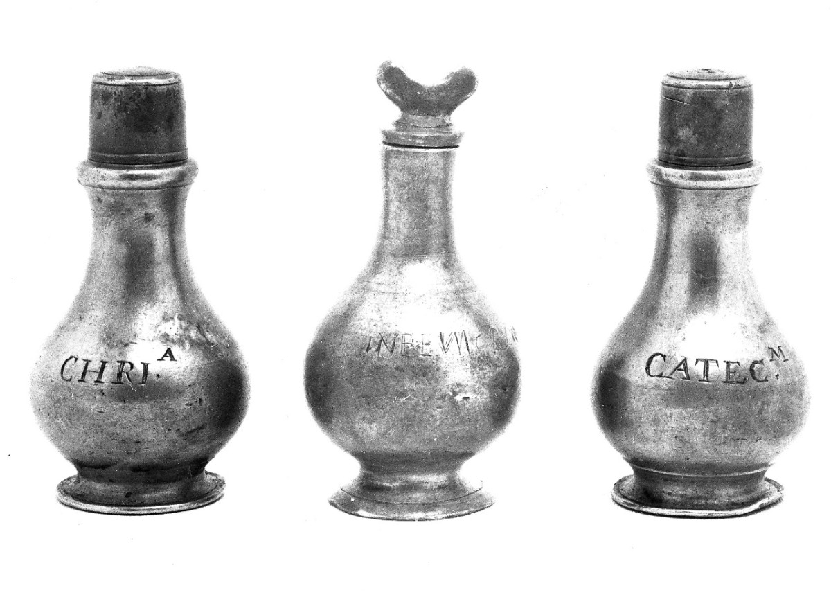 vasetti per oli santi, serie - bottega toscana (sec. XVII)