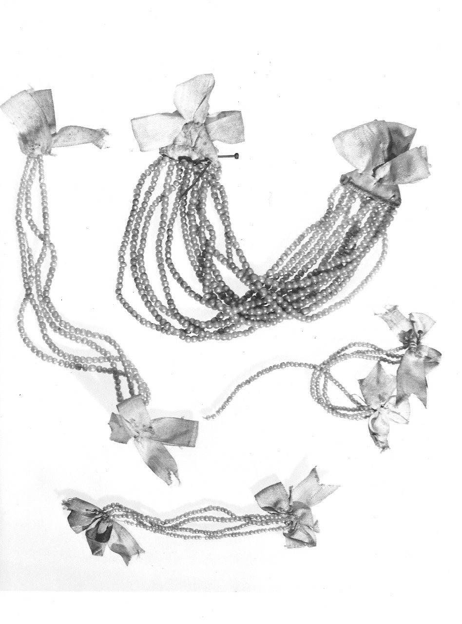 collana, serie - bottega italiana (sec. XIX)