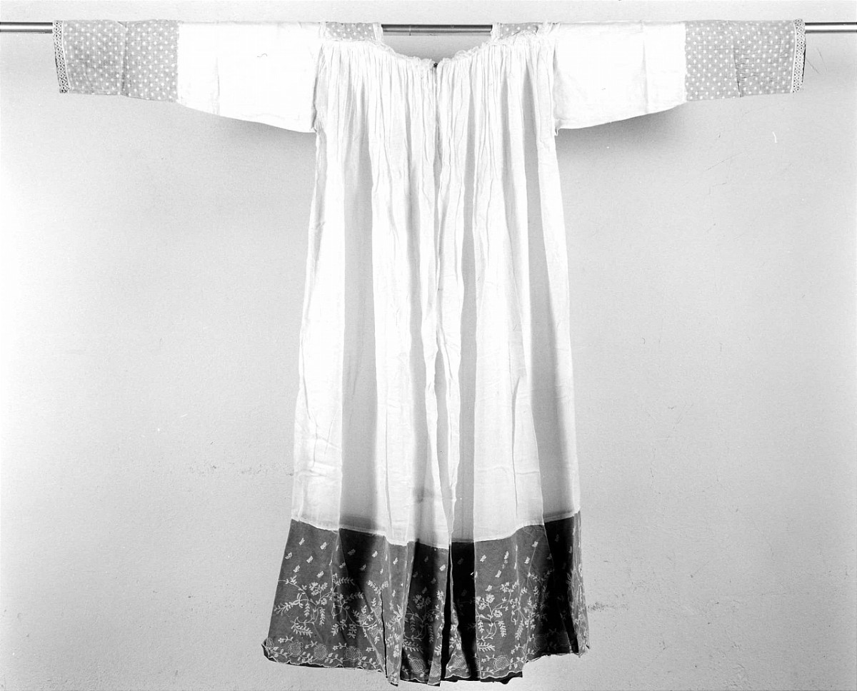 camice ecclesiastico - manifattura toscana (sec. XIX)
